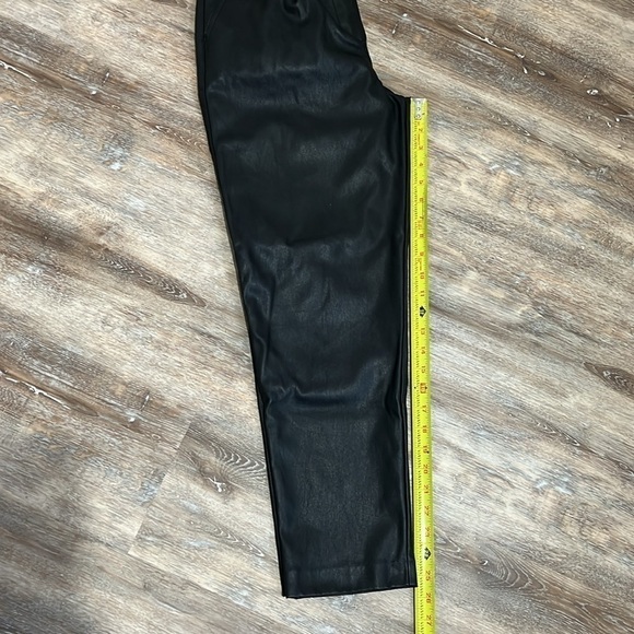New Look Womens Pants Black Faux Leather Pleated Pleather Slacks Trousers Size 6 - Picture 9 of 15